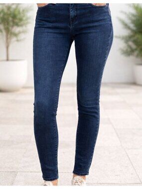Silver Jeans "Stevie"  Women's Size 30 Stretch Mid Rise Dark Wash Denim